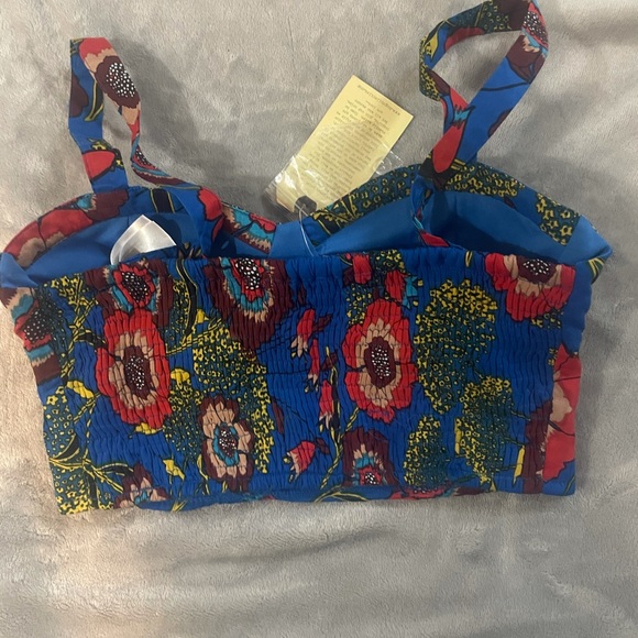 Blue Flower Crop Top - Picture 2 of 4